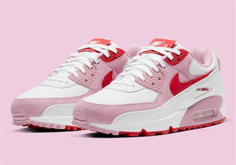 Womens Valentine's Day Air Max Shoes. Nike.com